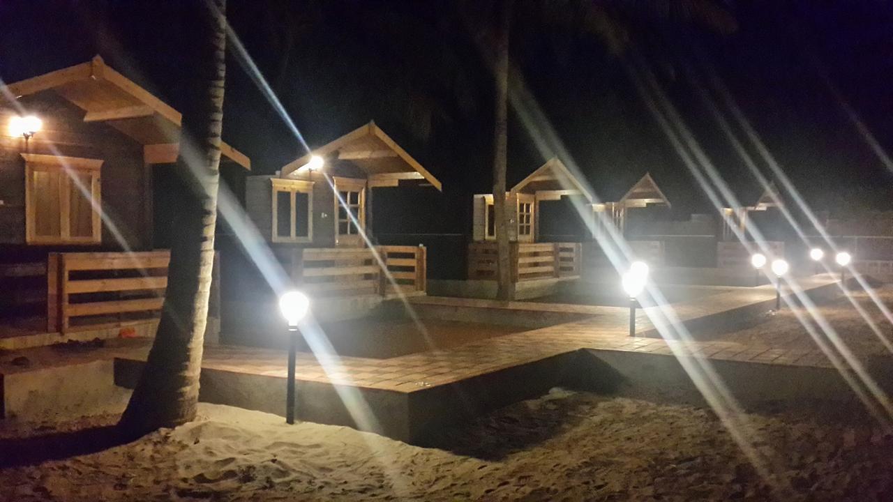 Kudle Ocean Front Resort Гокарна Экстерьер фото